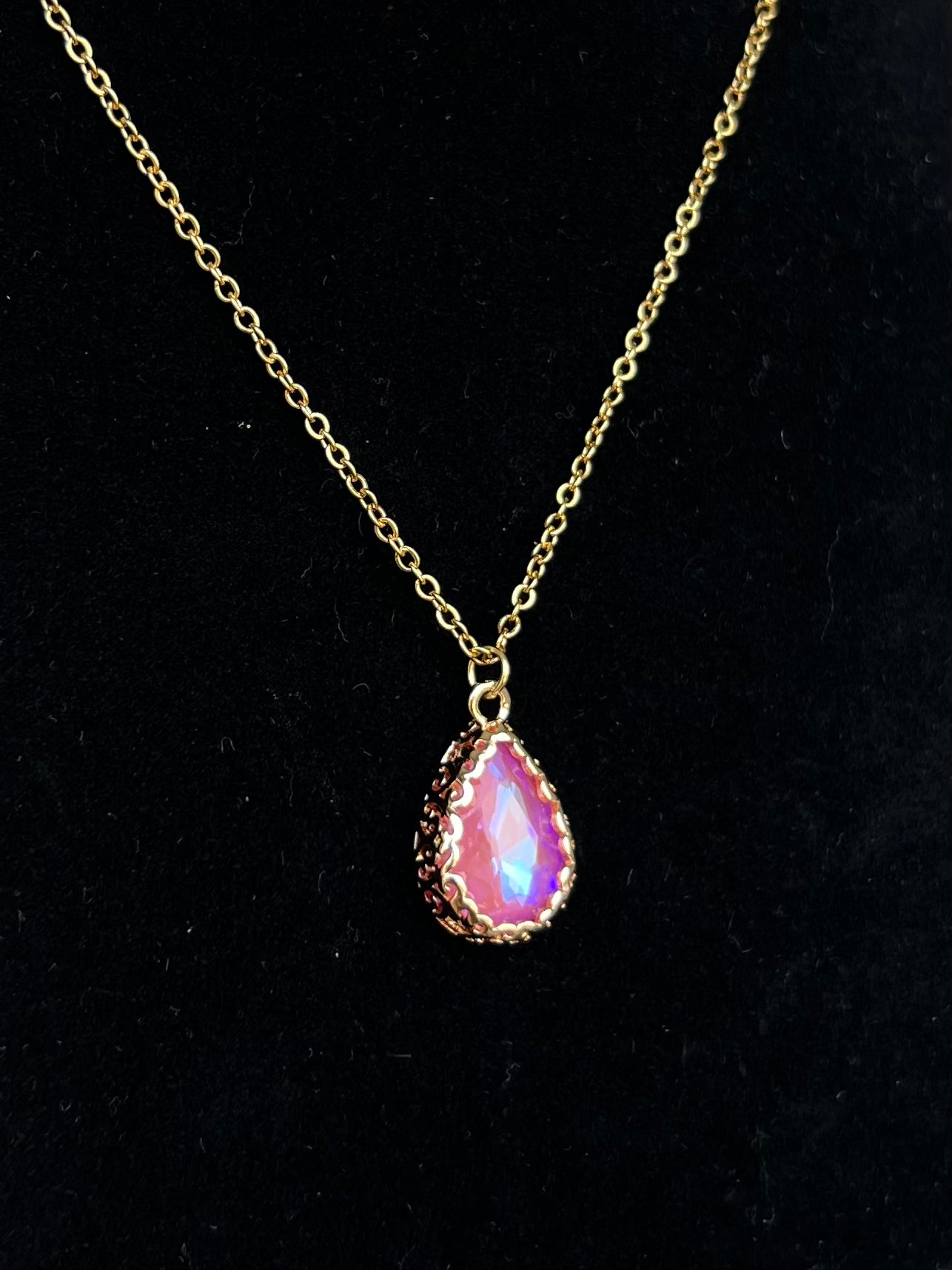 Gold Teardrop Necklace