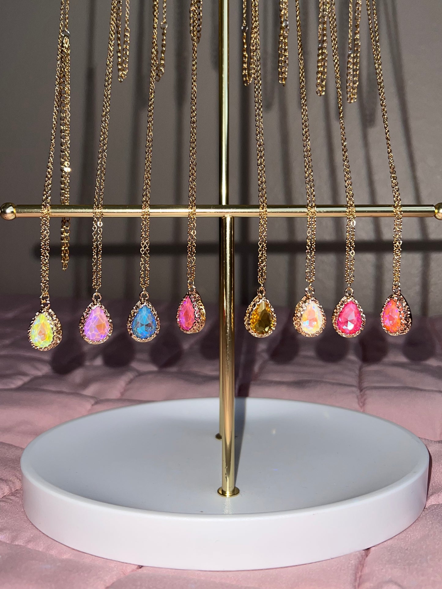 Gold Teardrop Necklace