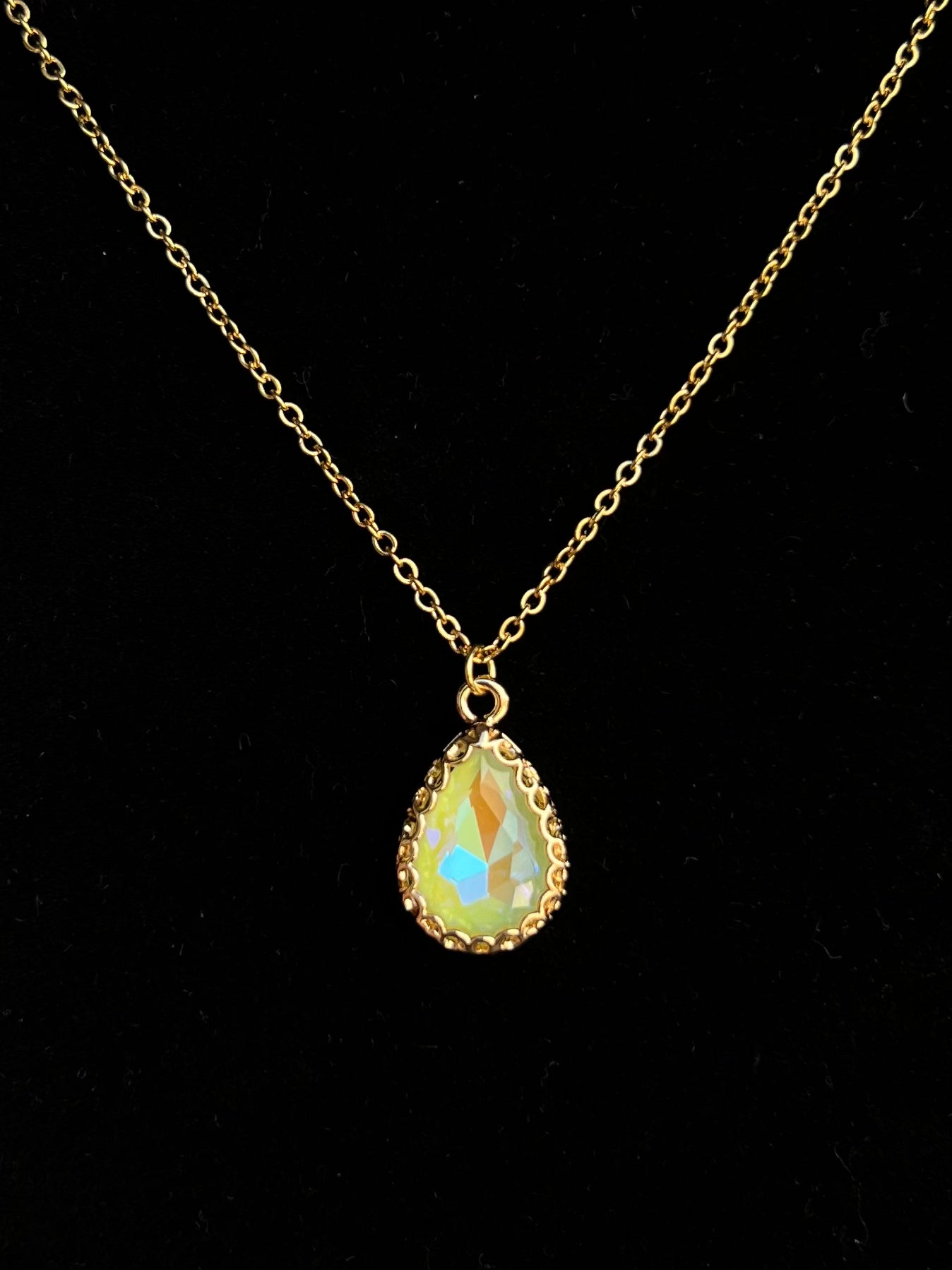 Gold Teardrop Necklace