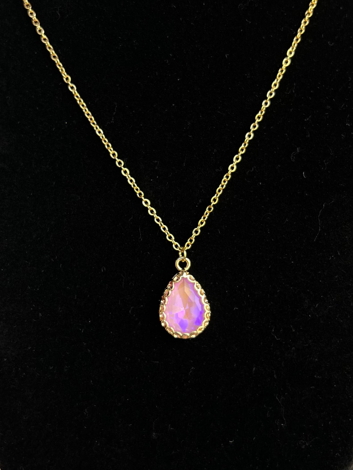 Gold Teardrop Necklace