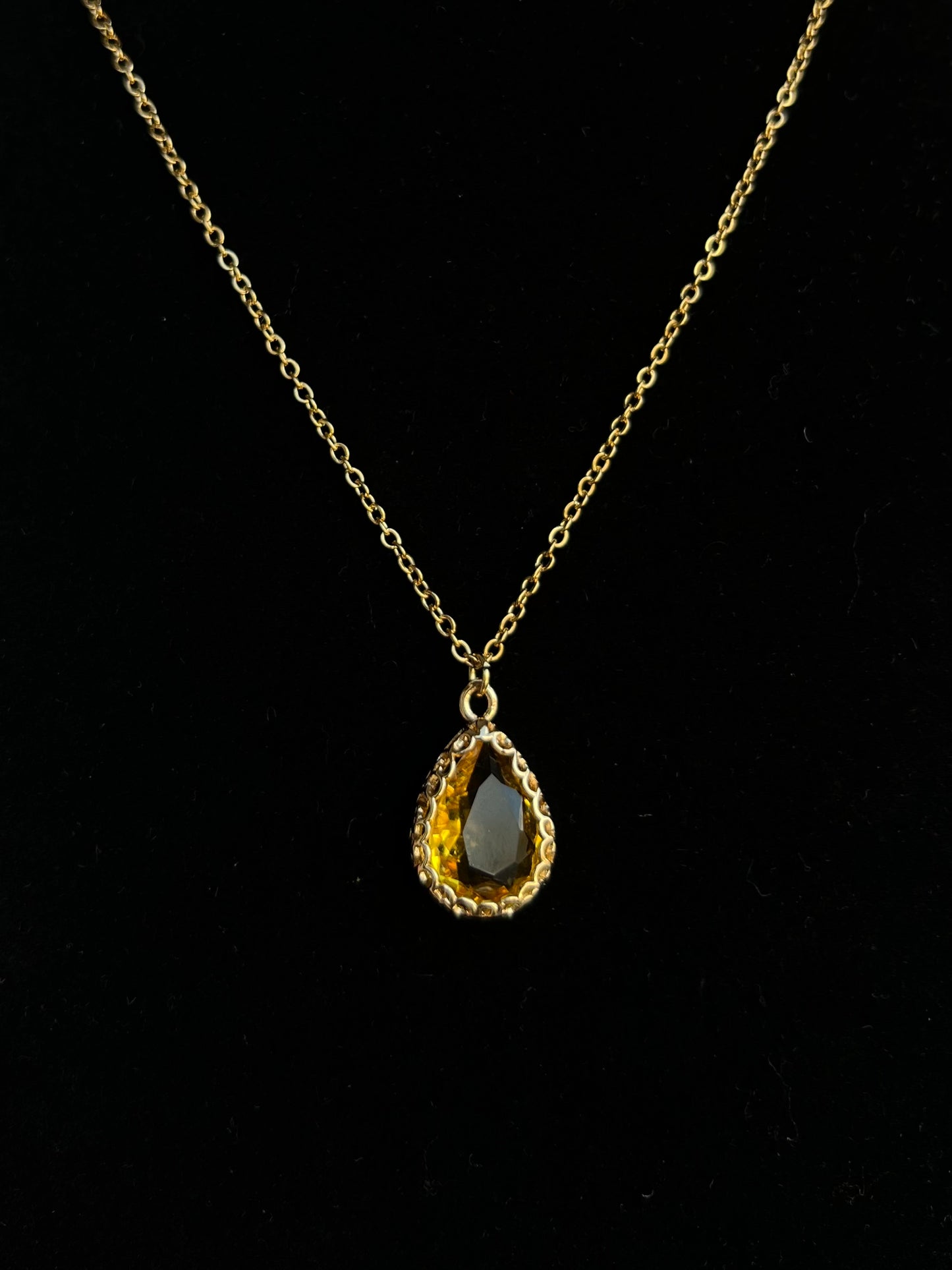 Gold Teardrop Necklace