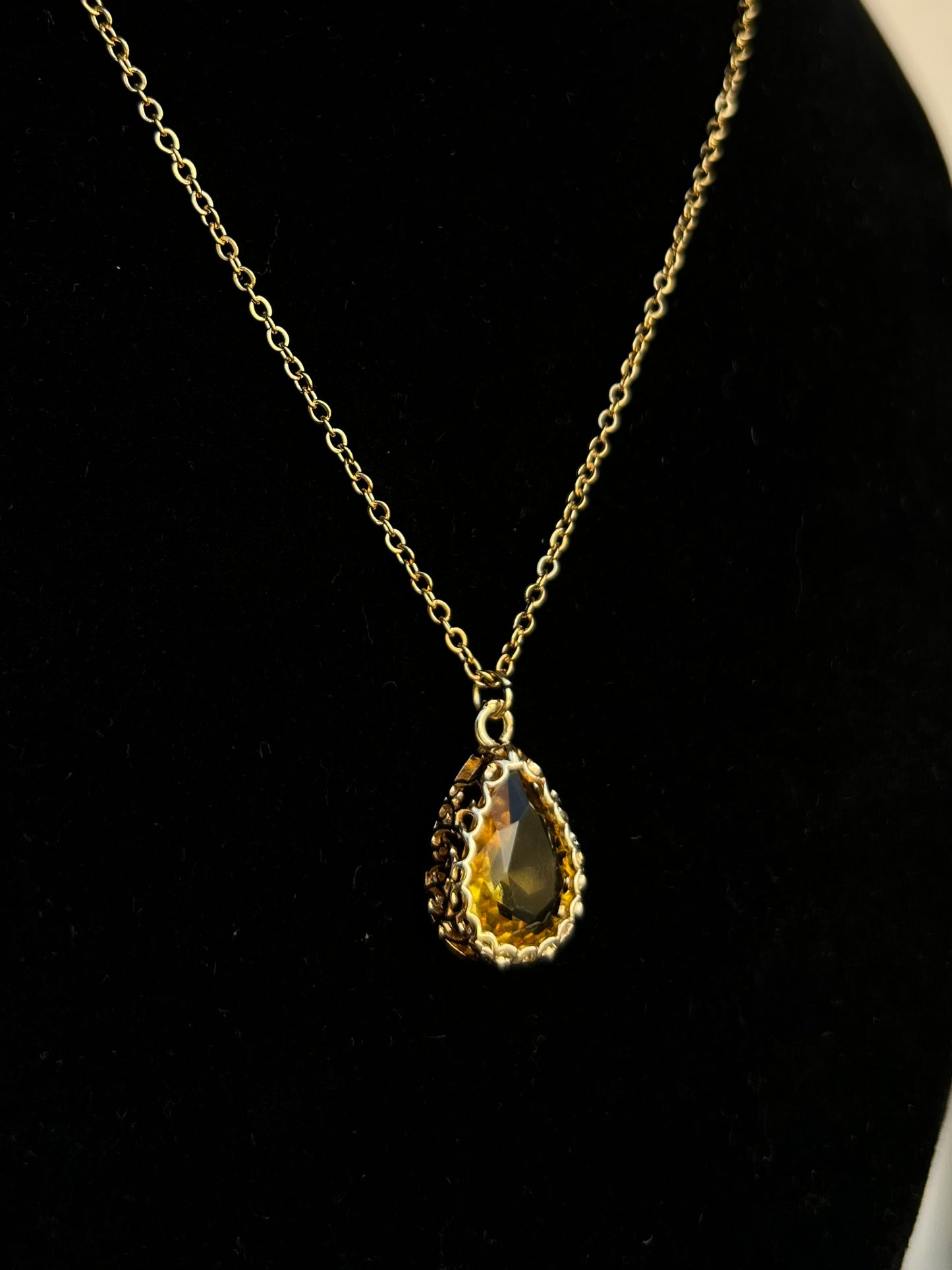 Gold Teardrop Necklace