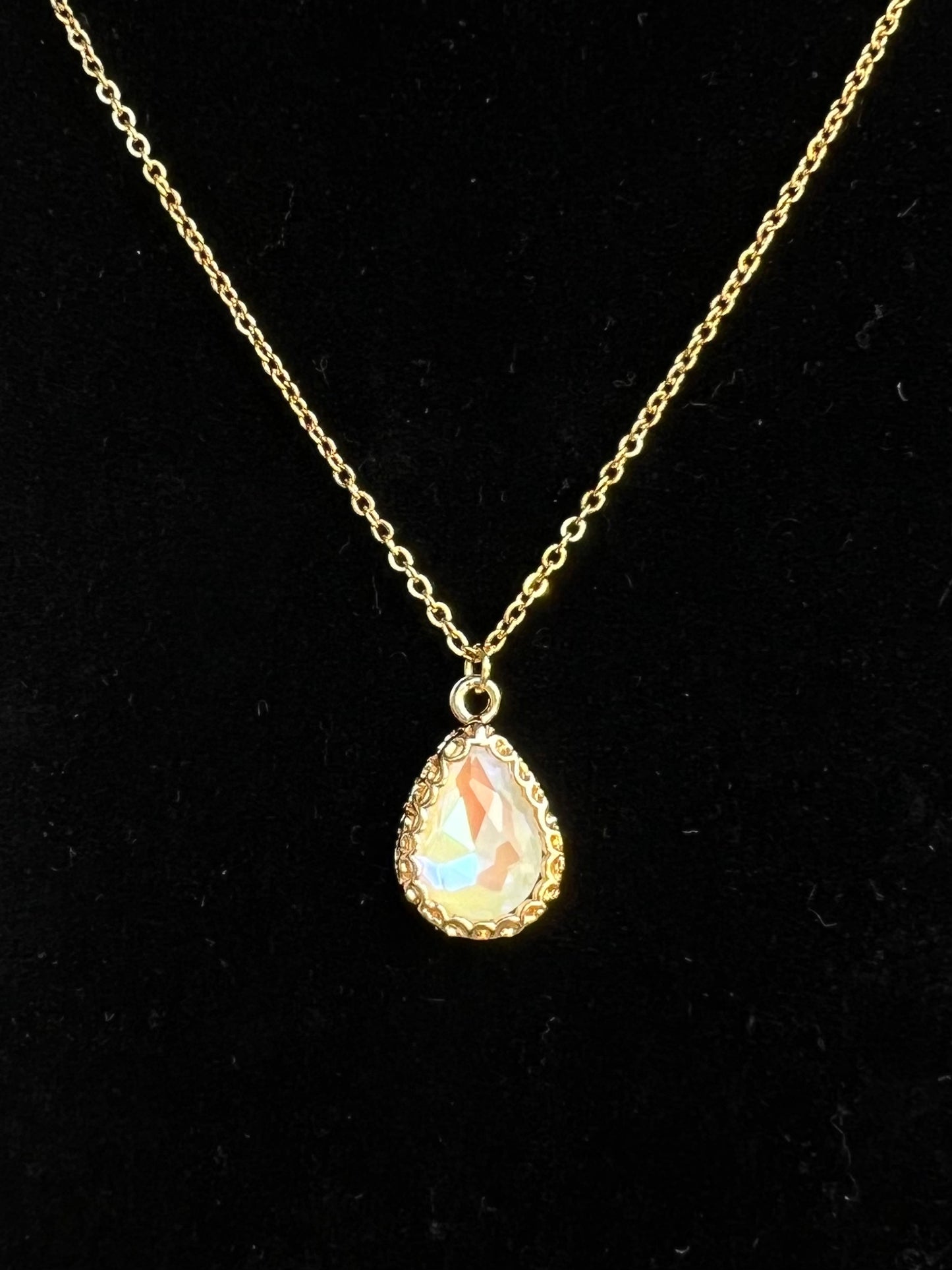 Gold Teardrop Necklace