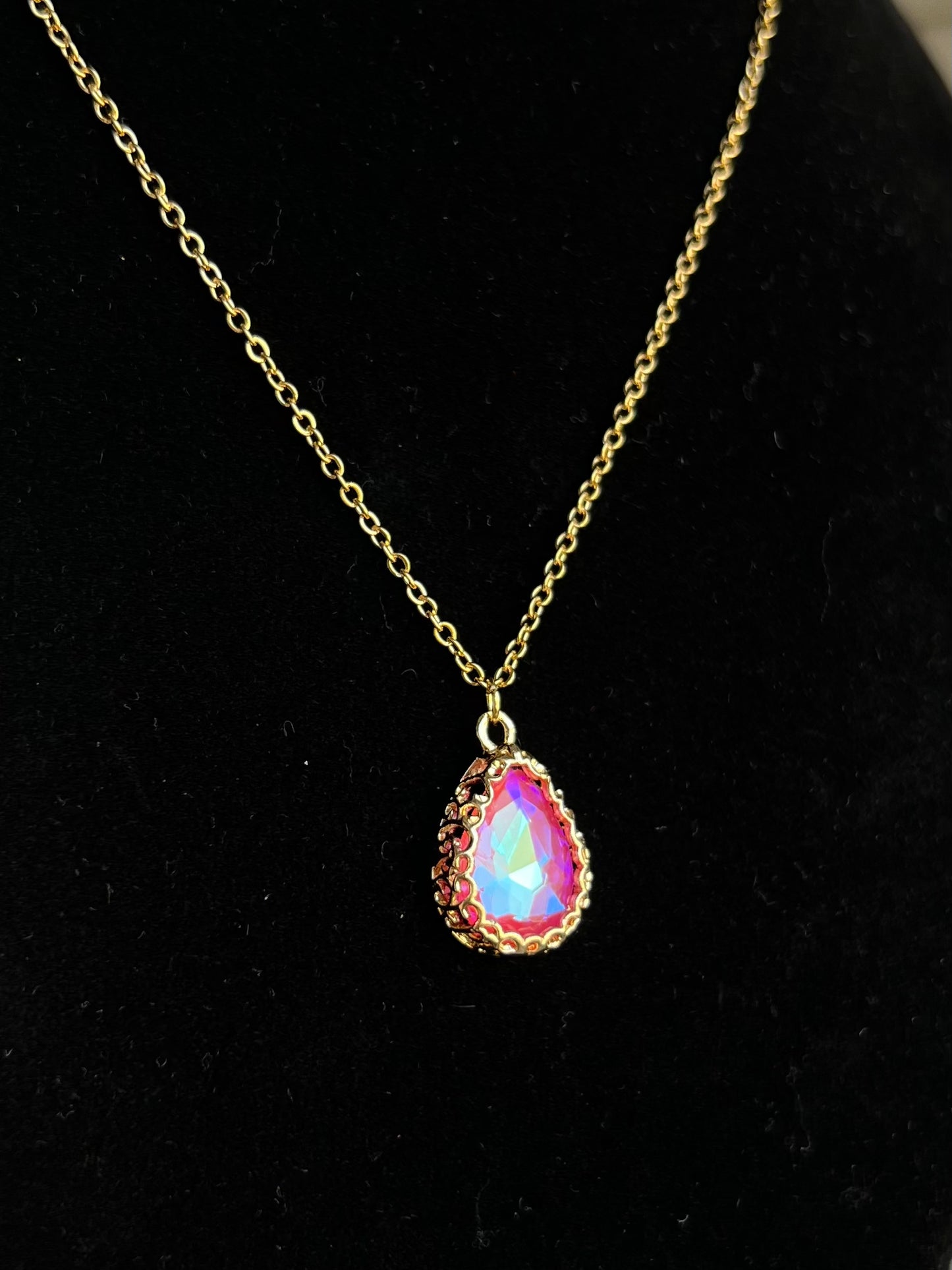 Gold Teardrop Necklace