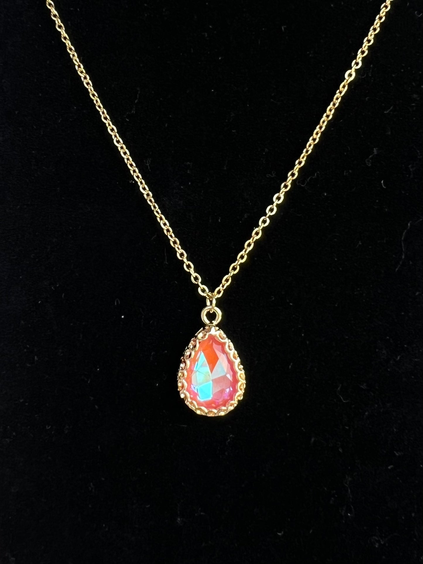 Gold Teardrop Necklace